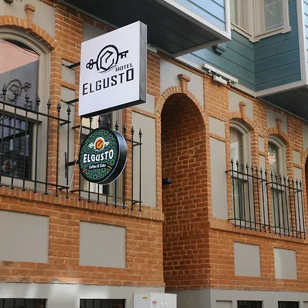 El Gusto 酒店